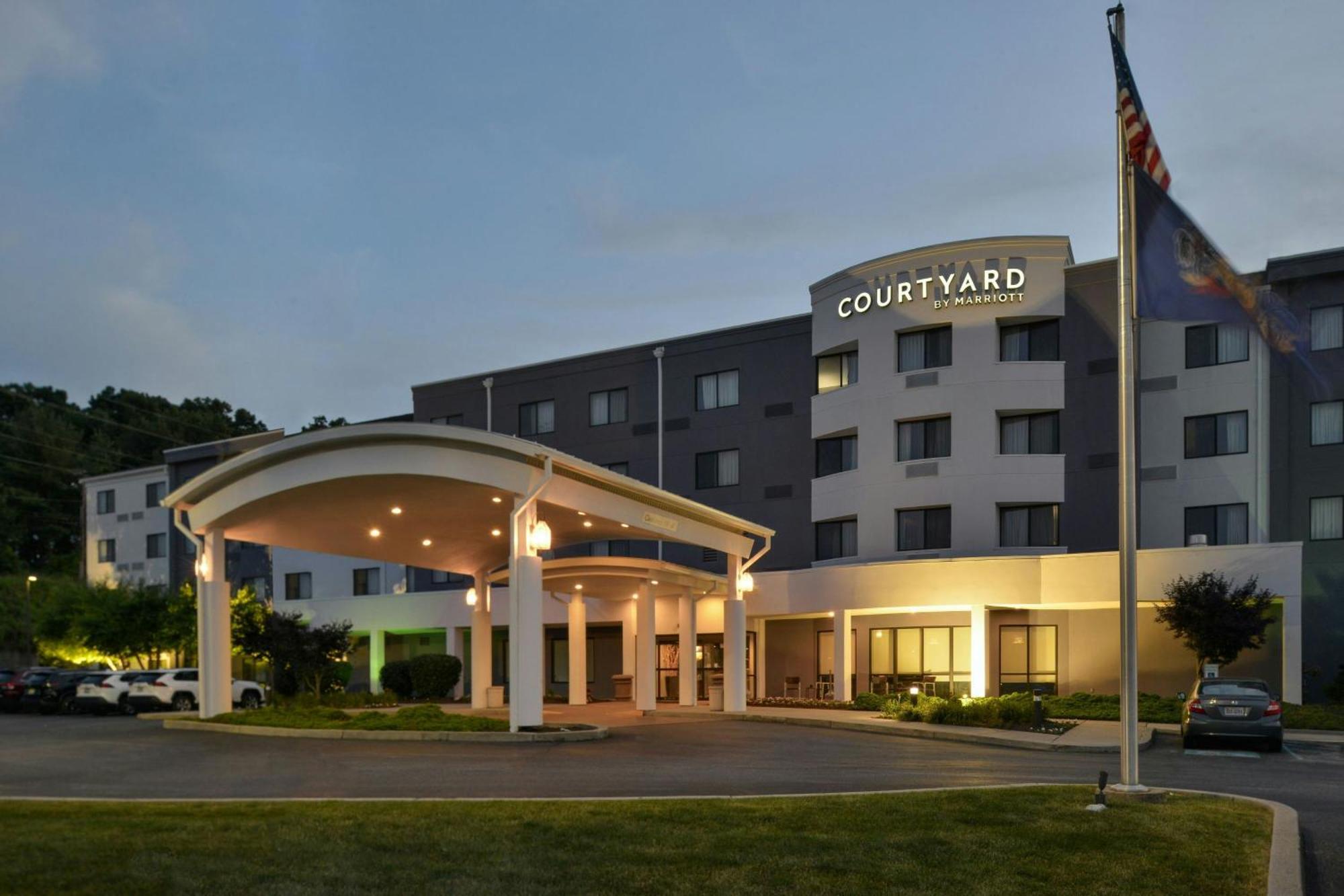 Courtyard By Marriott Harrisburg Hershey Экстерьер фото