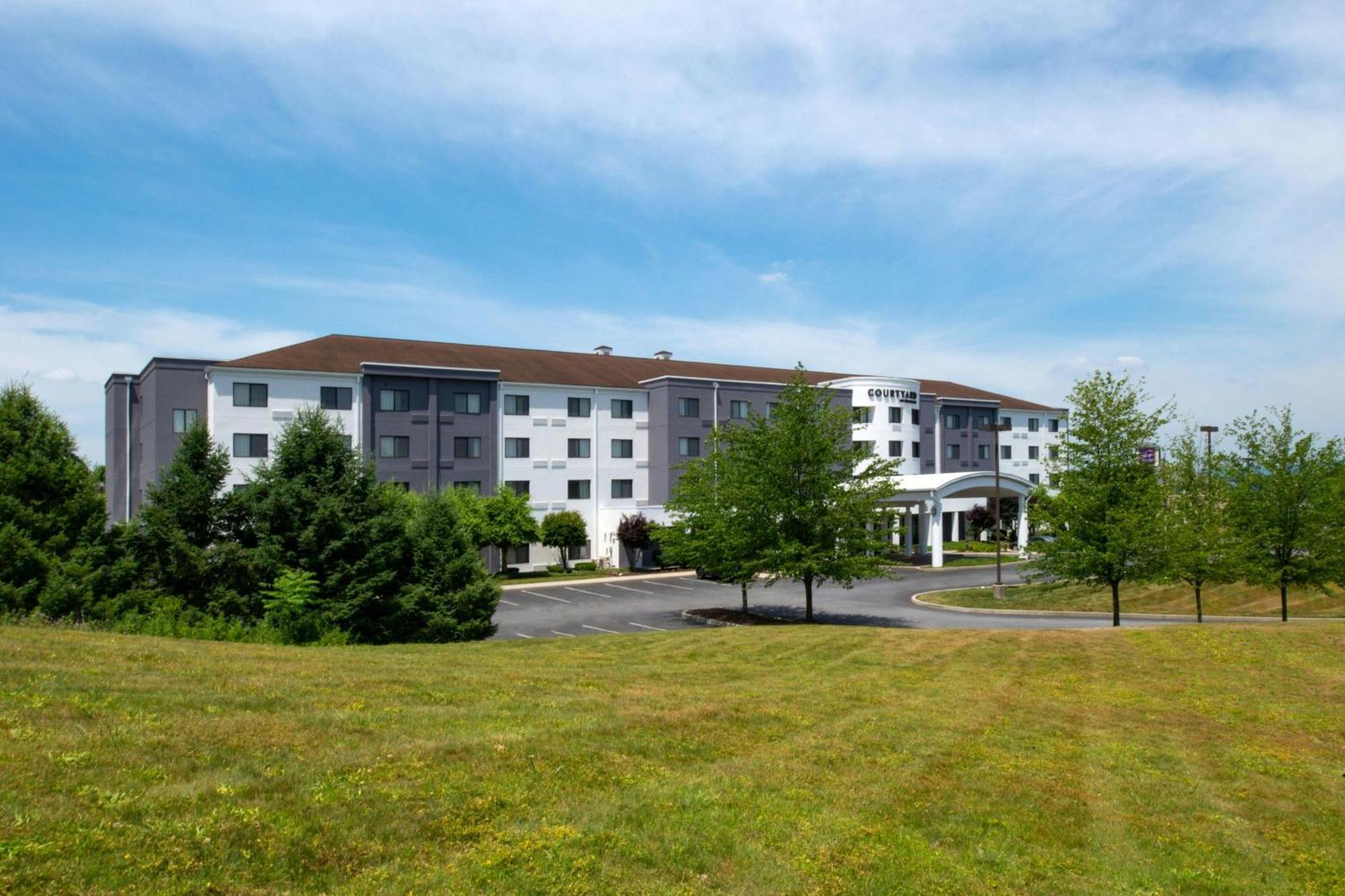 Courtyard By Marriott Harrisburg Hershey Экстерьер фото