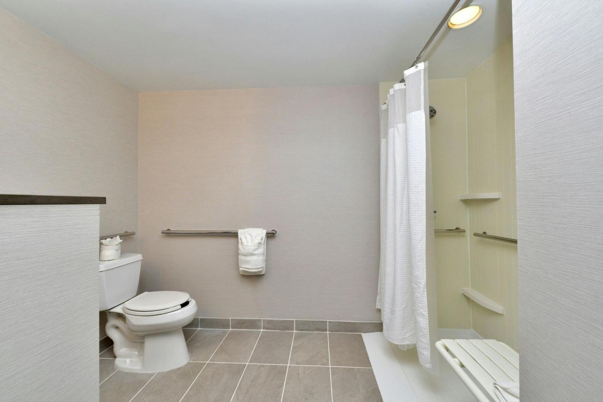 Courtyard By Marriott Harrisburg Hershey Экстерьер фото
